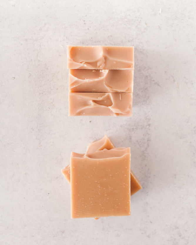 All natural shampoo bar with mango, shea & cocoa butter